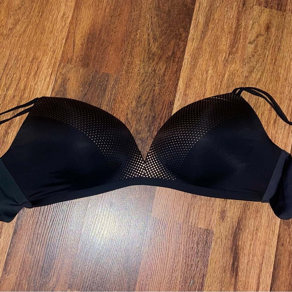 Victoria’s Secret bra!